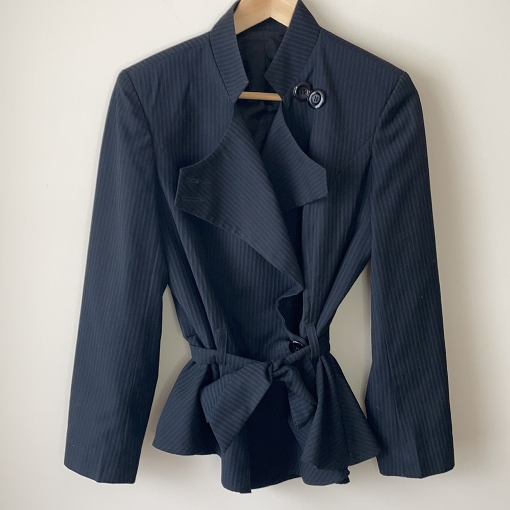 90’s Chic Power Suit 💋 Black pinstripe blazer & pants